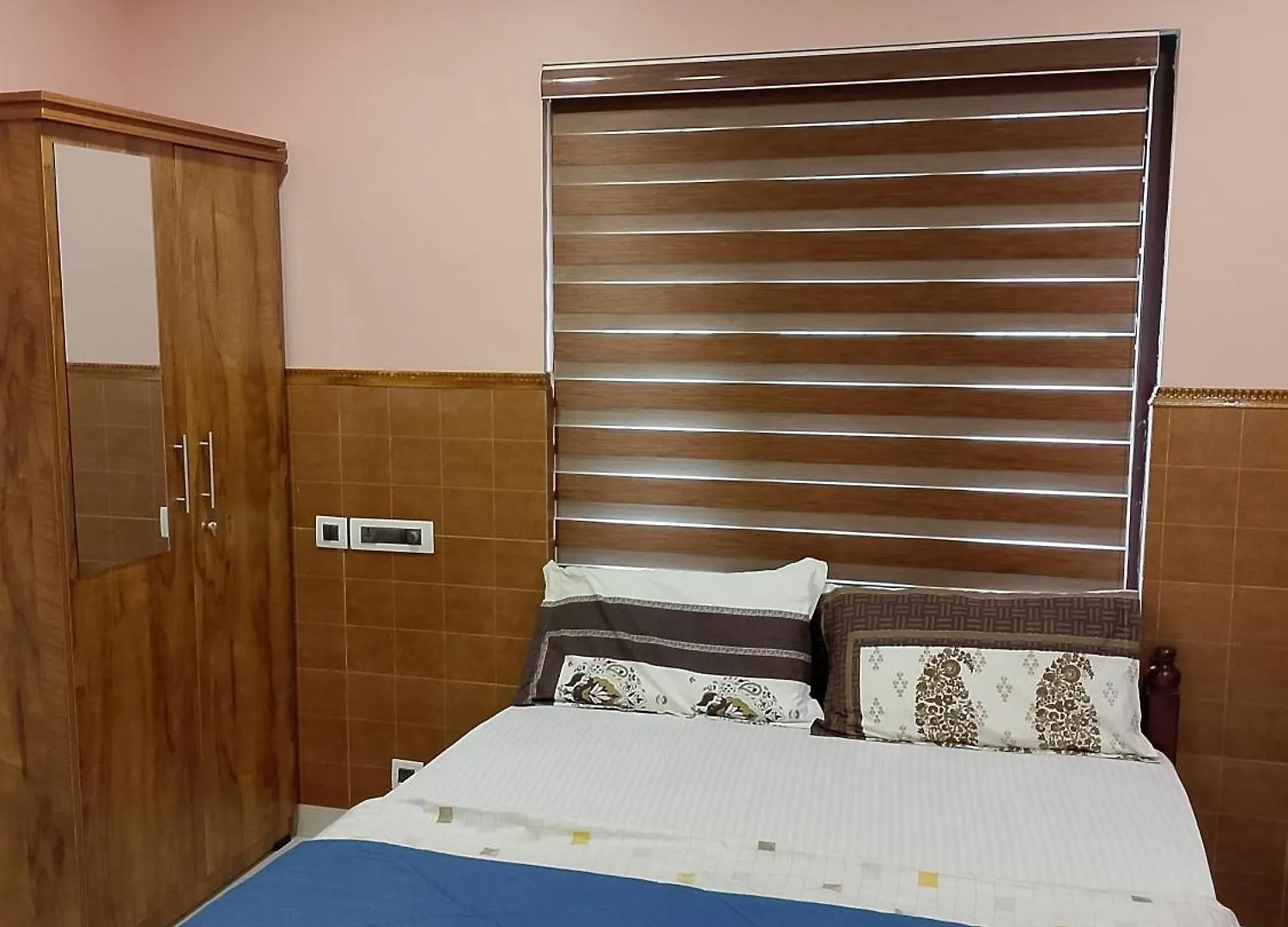 Town Gate Dream Palace International كوفالام 2*,  الهند