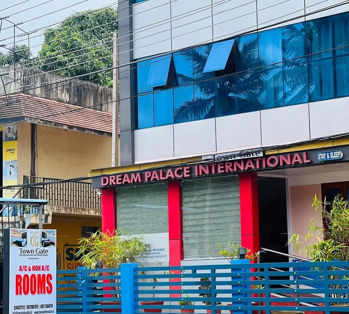 Town Gate Dream Palace International كوفالام الهند